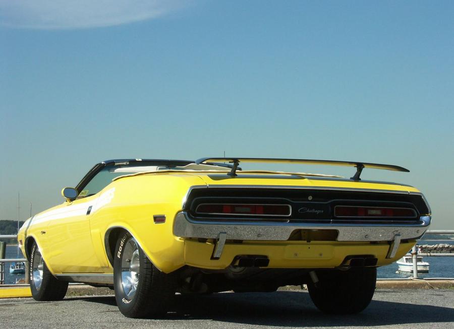  Dodge Challenger R/T Convertible 1971 года  (фото 2 из 3)